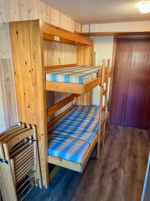 Appartement Moderne Avec Balcon Et Parking Couvert - Famille De 4 Ou Couple *